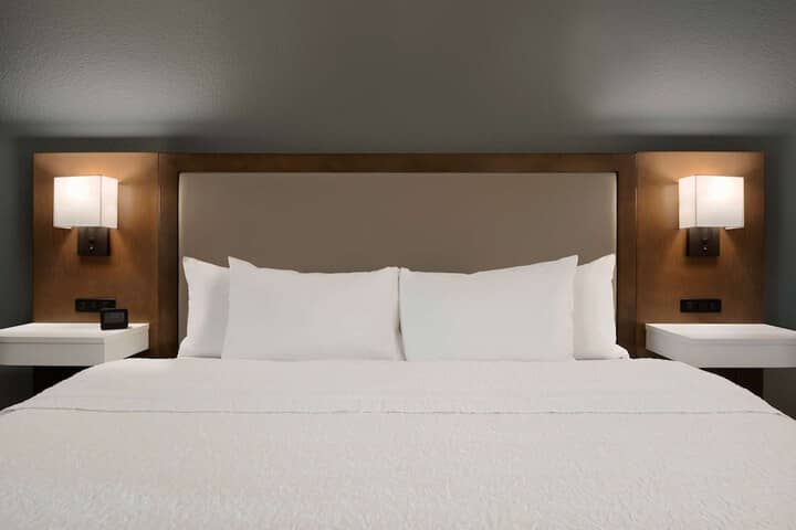 Room 5 of 30